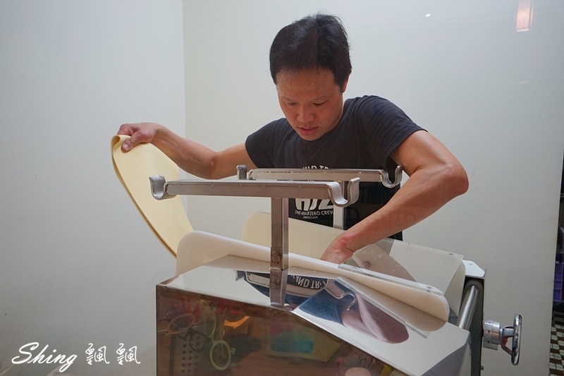 信川屋有機玫瑰拉麵新登場-全台唯一玫瑰拉麵,重成本製作吃的到玫瑰香氣,堅持手作麵條及熬煮高湯,勤美隱藏巷弄拉麵店 @博士生瘋狂日記 信川屋有機玫瑰拉麵新登場-全台唯一玫瑰拉麵,重成本製作吃的到玫瑰香氣,堅持手作麵條及熬煮高湯,勤美隱藏巷弄拉麵店 @博士生瘋狂日記