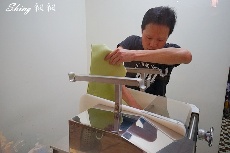 信川屋有機玫瑰拉麵新登場-全台唯一玫瑰拉麵,重成本製作吃的到玫瑰香氣,堅持手作麵條及熬煮高湯,勤美隱藏巷弄拉麵店 @博士生瘋狂日記 信川屋有機玫瑰拉麵新登場-全台唯一玫瑰拉麵,重成本製作吃的到玫瑰香氣,堅持手作麵條及熬煮高湯,勤美隱藏巷弄拉麵店 @博士生瘋狂日記