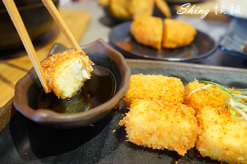 信川屋有機玫瑰拉麵新登場-全台唯一玫瑰拉麵,重成本製作吃的到玫瑰香氣,堅持手作麵條及熬煮高湯,勤美隱藏巷弄拉麵店 @博士生瘋狂日記 信川屋有機玫瑰拉麵新登場-全台唯一玫瑰拉麵,重成本製作吃的到玫瑰香氣,堅持手作麵條及熬煮高湯,勤美隱藏巷弄拉麵店 @博士生瘋狂日記