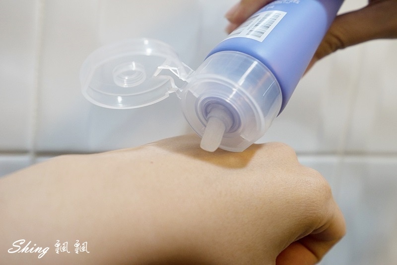 冬季保養策略-專科完美保濕泡泡乳液&牛爾NARUKO茉蘭薰衣草去角質凝膠 @博士生瘋狂日記 冬季保養策略-專科完美保濕泡泡乳液&牛爾NARUKO茉蘭薰衣草去角質凝膠 @博士生瘋狂日記