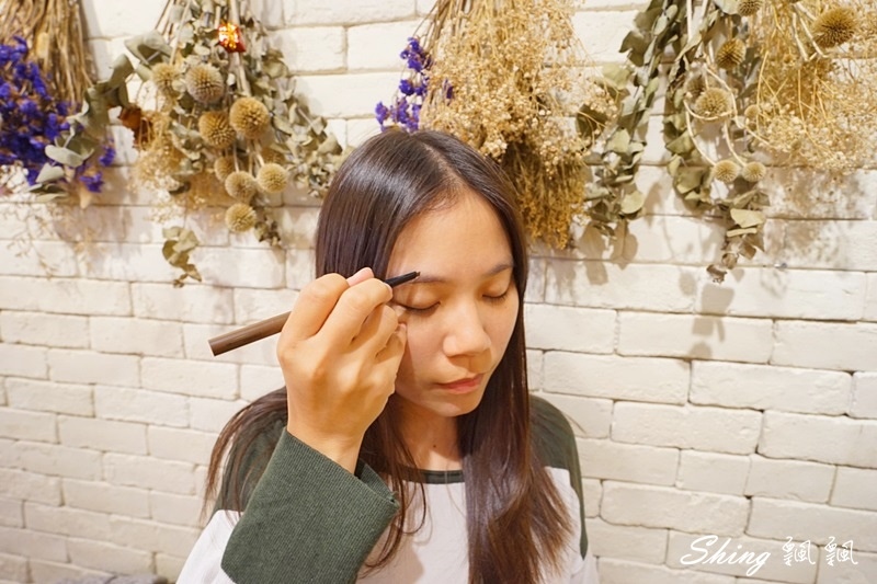 Miss Hana花娜小姐妝素顏賴床霜-玫瑰粉色的賴床快速上妝術 @博士生瘋狂日記 Miss Hana花娜小姐妝素顏賴床霜-玫瑰粉色的賴床快速上妝術 @博士生瘋狂日記