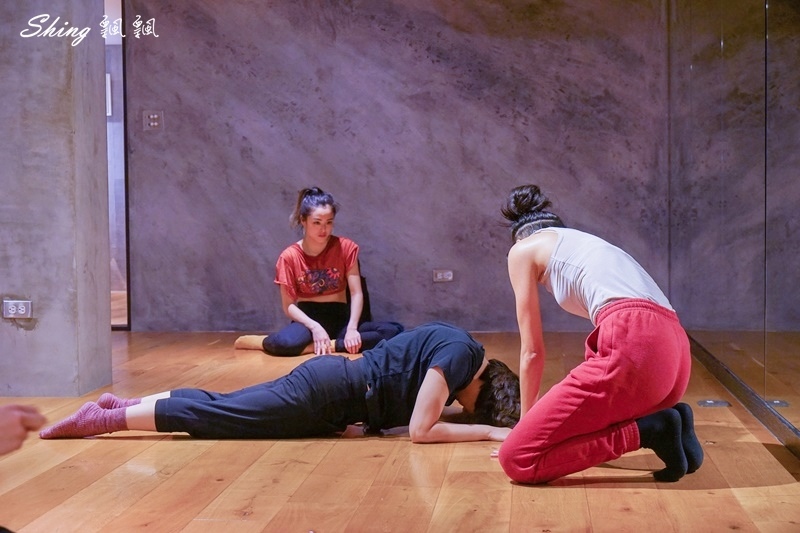 六號實驗室No.6 LABORATORY-當代抒情爵士,精油提拉皮斯,筋膜滾筒療癒,初學者也不用怕,台北舞蹈教室私心推薦 @博士生瘋狂日記 六號實驗室No.6 LABORATORY-當代抒情爵士,精油提拉皮斯,筋膜滾筒療癒,初學者也不用怕,台北舞蹈教室私心推薦 @博士生瘋狂日記