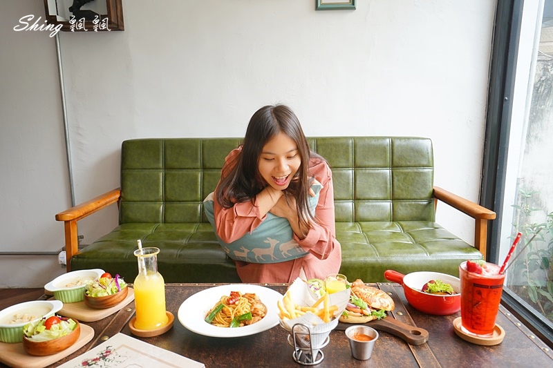 午街貳拾Cafe Bistro-精誠商圈早午餐推薦,不限時專業餐點,落地窗環境跟親切店員大加分 @博士生瘋狂日記 午街貳拾Cafe Bistro-精誠商圈早午餐推薦,不限時專業餐點,落地窗環境跟親切店員大加分 @博士生瘋狂日記