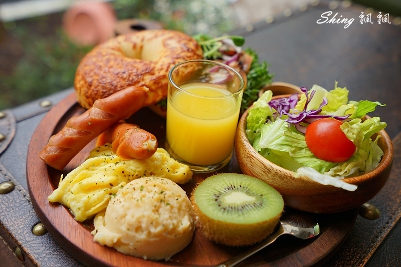 午街貳拾Cafe Bistro-精誠商圈早午餐推薦,不限時專業餐點,落地窗環境跟親切店員大加分 @博士生瘋狂日記 午街貳拾Cafe Bistro-精誠商圈早午餐推薦,不限時專業餐點,落地窗環境跟親切店員大加分 @博士生瘋狂日記