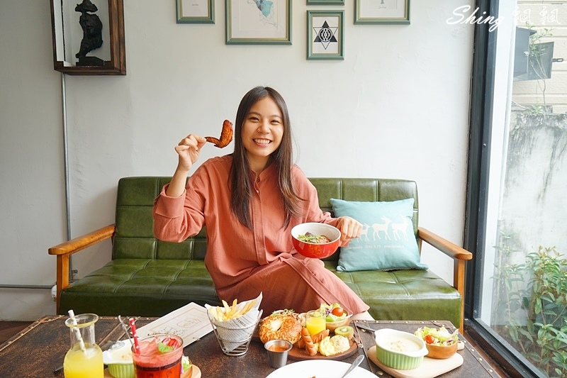 午街貳拾Cafe Bistro-精誠商圈早午餐推薦,不限時專業餐點,落地窗環境跟親切店員大加分 @博士生瘋狂日記 午街貳拾Cafe Bistro-精誠商圈早午餐推薦,不限時專業餐點,落地窗環境跟親切店員大加分 @博士生瘋狂日記