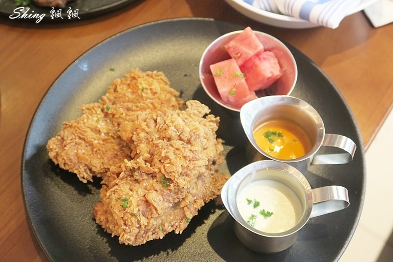 台北中山站聚餐餐廳推薦-ButterMilk摩登美式餐廳,環境輕鬆舒適,原木炭燒食材創意料理,創意美式料理 @博士生瘋狂日記 台北中山站聚餐餐廳推薦-ButterMilk摩登美式餐廳,環境輕鬆舒適,原木炭燒食材創意料理,創意美式料理 @博士生瘋狂日記