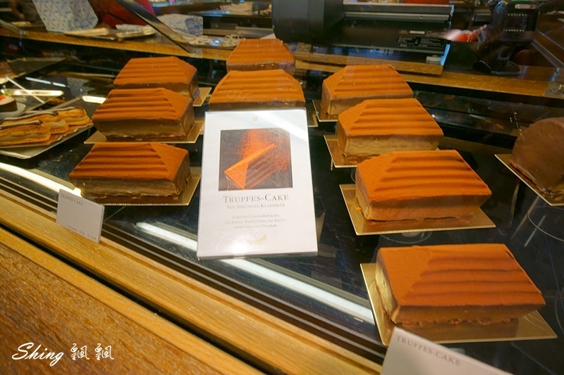 蘇黎世瑞士百年巧克力品牌旗艦店confiserie sprungli-蘇黎世屹立不搖的瑞士最夯170年巧克力旗艦店 @博士生瘋狂日記 蘇黎世瑞士百年巧克力品牌旗艦店confiserie sprungli-蘇黎世屹立不搖的瑞士最夯170年巧克力旗艦店 @博士生瘋狂日記