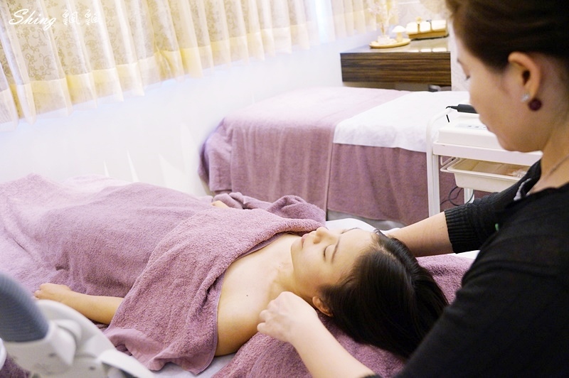 漾時尚美學館 Young Spa-台北東區預約制深度臉部筋絡放鬆,不可錯過的特殊撥經與頭部按摩手法,臉部換季大掃除!! @博士生瘋狂日記 漾時尚美學館 Young Spa-台北東區預約制深度臉部筋絡放鬆,不可錯過的特殊撥經與頭部按摩手法,臉部換季大掃除!! @博士生瘋狂日記