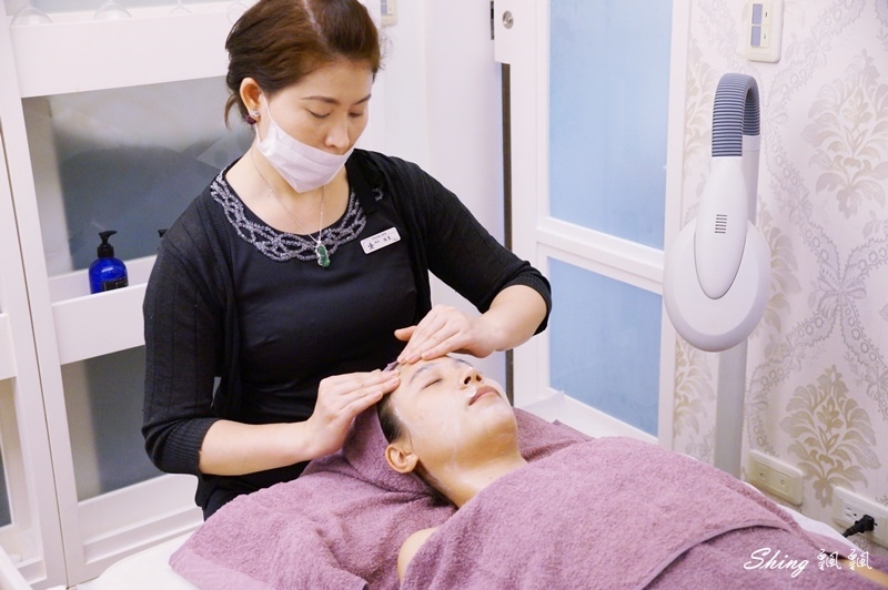 漾時尚美學館 Young Spa-台北東區預約制深度臉部筋絡放鬆,不可錯過的特殊撥經與頭部按摩手法,臉部換季大掃除!! @博士生瘋狂日記 漾時尚美學館 Young Spa-台北東區預約制深度臉部筋絡放鬆,不可錯過的特殊撥經與頭部按摩手法,臉部換季大掃除!! @博士生瘋狂日記