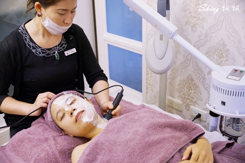 漾時尚美學館 Young Spa-台北東區預約制深度臉部筋絡放鬆,不可錯過的特殊撥經與頭部按摩手法,臉部換季大掃除!! @博士生瘋狂日記 漾時尚美學館 Young Spa-台北東區預約制深度臉部筋絡放鬆,不可錯過的特殊撥經與頭部按摩手法,臉部換季大掃除!! @博士生瘋狂日記