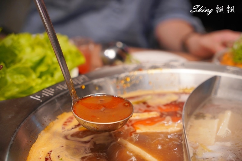 內湖美食川老爺鍋物-工業風麻辣火鍋,吃火鍋配熱炒,還有溫體牛買一送一最熱銷!! @博士生瘋狂日記 內湖美食川老爺鍋物-工業風麻辣火鍋,吃火鍋配熱炒,還有溫體牛買一送一最熱銷!! @博士生瘋狂日記