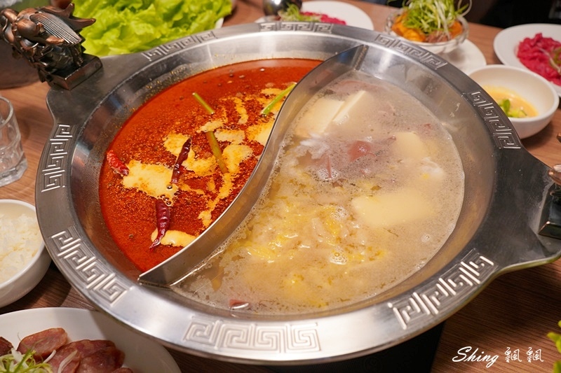 內湖美食川老爺鍋物-工業風麻辣火鍋,吃火鍋配熱炒,還有溫體牛買一送一最熱銷!! @博士生瘋狂日記 內湖美食川老爺鍋物-工業風麻辣火鍋,吃火鍋配熱炒,還有溫體牛買一送一最熱銷!! @博士生瘋狂日記
