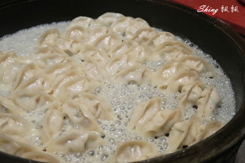 小琉球美食萌妹水煎餃-在地人美食,現點現煎水煎餃配冬瓜紅茶,自製整罐梅子芒果青好涮嘴 @博士生瘋狂日記 小琉球美食萌妹水煎餃-在地人美食,現點現煎水煎餃配冬瓜紅茶,自製整罐梅子芒果青好涮嘴 @博士生瘋狂日記
