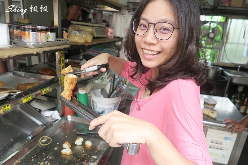 小琉球必須吃的熱門早餐-洪媽媽早餐店,琉球粿與香Q蔥油條最特別,白糖粿是新歡,賓士包當點心 @博士生瘋狂日記 小琉球必須吃的熱門早餐-洪媽媽早餐店,琉球粿與香Q蔥油條最特別,白糖粿是新歡,賓士包當點心 @博士生瘋狂日記
