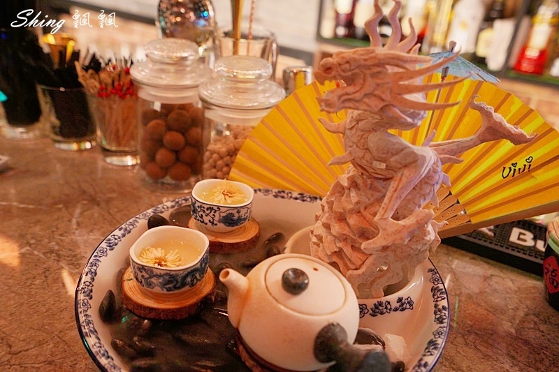 Myth-Dragon 台中夜店餐酒館-台中中國風酒吧,質感調酒還有川劇變臉表演,展現全新風格的復古小上海 @博士生瘋狂日記 Myth-Dragon 台中夜店餐酒館-台中中國風酒吧,質感調酒還有川劇變臉表演,展現全新風格的復古小上海 @博士生瘋狂日記