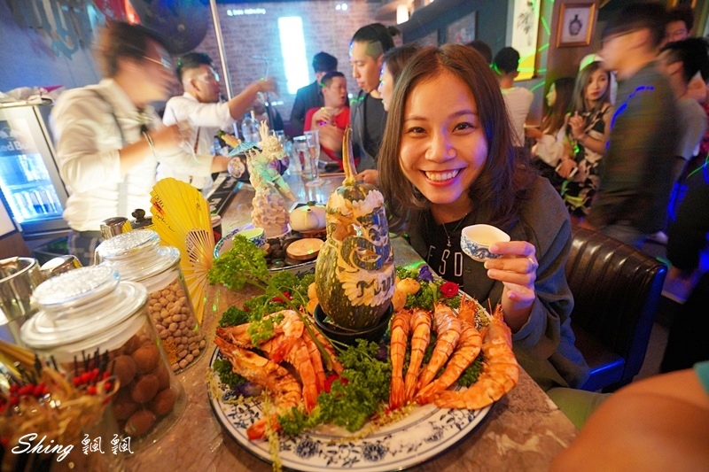 Myth-Dragon 台中夜店餐酒館-台中中國風酒吧,質感調酒還有川劇變臉表演,展現全新風格的復古小上海 @博士生瘋狂日記 Myth-Dragon 台中夜店餐酒館-台中中國風酒吧,質感調酒還有川劇變臉表演,展現全新風格的復古小上海 @博士生瘋狂日記