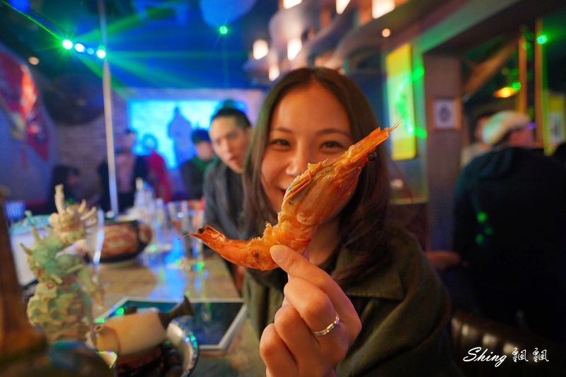 Myth-Dragon 台中夜店餐酒館-台中中國風酒吧,質感調酒還有川劇變臉表演,展現全新風格的復古小上海 @博士生瘋狂日記 Myth-Dragon 台中夜店餐酒館-台中中國風酒吧,質感調酒還有川劇變臉表演,展現全新風格的復古小上海 @博士生瘋狂日記