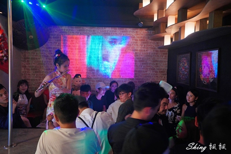 Myth-Dragon 台中夜店餐酒館-台中中國風酒吧,質感調酒還有川劇變臉表演,展現全新風格的復古小上海 @博士生瘋狂日記 Myth-Dragon 台中夜店餐酒館-台中中國風酒吧,質感調酒還有川劇變臉表演,展現全新風格的復古小上海 @博士生瘋狂日記