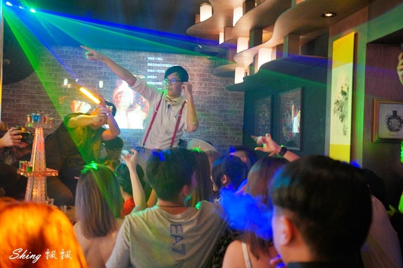 Myth-Dragon 台中夜店餐酒館-台中中國風酒吧,質感調酒還有川劇變臉表演,展現全新風格的復古小上海 @博士生瘋狂日記 Myth-Dragon 台中夜店餐酒館-台中中國風酒吧,質感調酒還有川劇變臉表演,展現全新風格的復古小上海 @博士生瘋狂日記