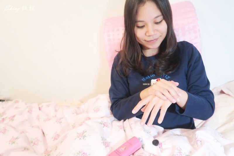 格蕾莎抬腿枕GreySa系列新花樣-愛運動跟久站職業的居家救星,晚上不再腳水腫啦! @博士生瘋狂日記 格蕾莎抬腿枕GreySa系列新花樣-愛運動跟久站職業的居家救星,晚上不再腳水腫啦! @博士生瘋狂日記