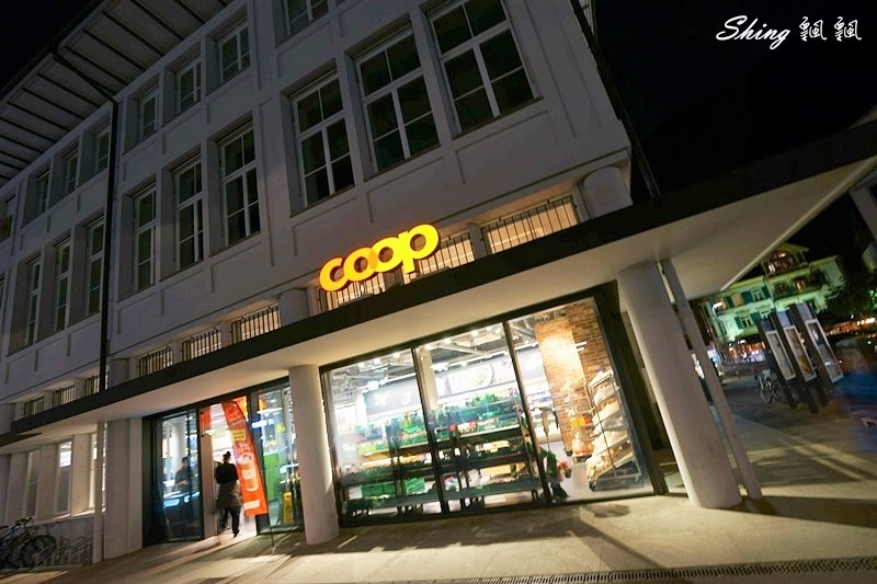 瑞士旅遊省錢好幫手,瑞士超市coop必買-登山健行必備瑞士巧克力,瑞士零食點心,連烤雞都很吸引人! @博士生瘋狂日記 瑞士旅遊省錢好幫手,瑞士超市coop必買-登山健行必備瑞士巧克力,瑞士零食點心,連烤雞都很吸引人! @博士生瘋狂日記