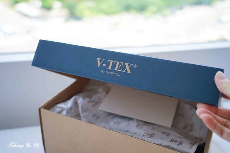 V-Tex地表最強防水鞋-下雨天必備MIT奈米輕量防水鞋推薦,新上市hello女款黑色系列,耐200度液體,抗沙,舒適透氣好清洗!! @博士生瘋狂日記 V-Tex地表最強防水鞋-下雨天必備MIT奈米輕量防水鞋推薦,新上市hello女款黑色系列,耐200度液體,抗沙,舒適透氣好清洗!! @博士生瘋狂日記
