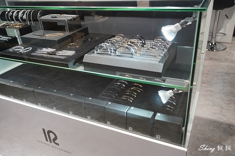 IR求婚訂婚對戒品牌推薦-客製化對戒刻字服務,最浪漫的台灣品牌求婚戒指訂製空間! @博士生瘋狂日記 IR求婚訂婚對戒品牌推薦-客製化對戒刻字服務,最浪漫的台灣品牌求婚戒指訂製空間! @博士生瘋狂日記