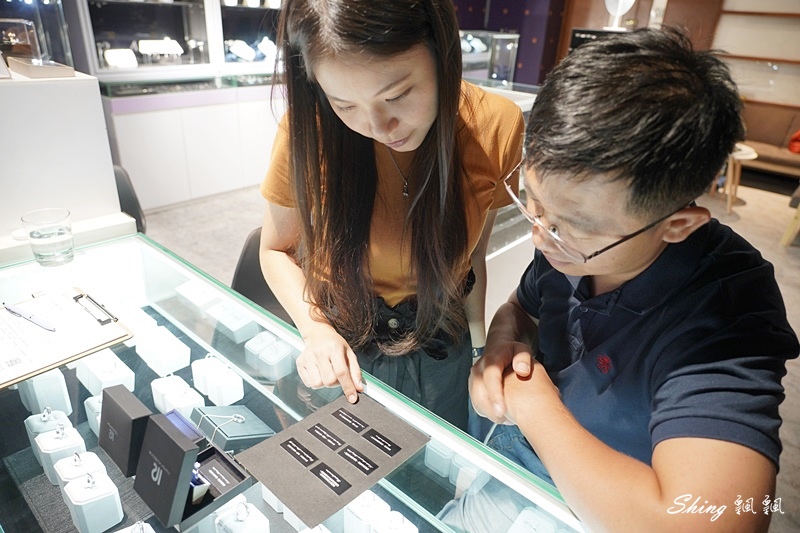 IR求婚訂婚對戒品牌推薦-客製化對戒刻字服務,最浪漫的台灣品牌求婚戒指訂製空間! @博士生瘋狂日記 IR求婚訂婚對戒品牌推薦-客製化對戒刻字服務,最浪漫的台灣品牌求婚戒指訂製空間! @博士生瘋狂日記