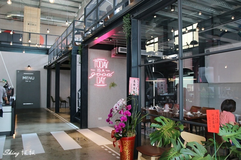 鴻龍宴活蝦料理-台中浮誇大船停泊餐廳,鮮甜海鮮中式料理聚餐首選,乾淨寬敞好停車 @博士生瘋狂日記 鴻龍宴活蝦料理-台中浮誇大船停泊餐廳,鮮甜海鮮中式料理聚餐首選,乾淨寬敞好停車 @博士生瘋狂日記