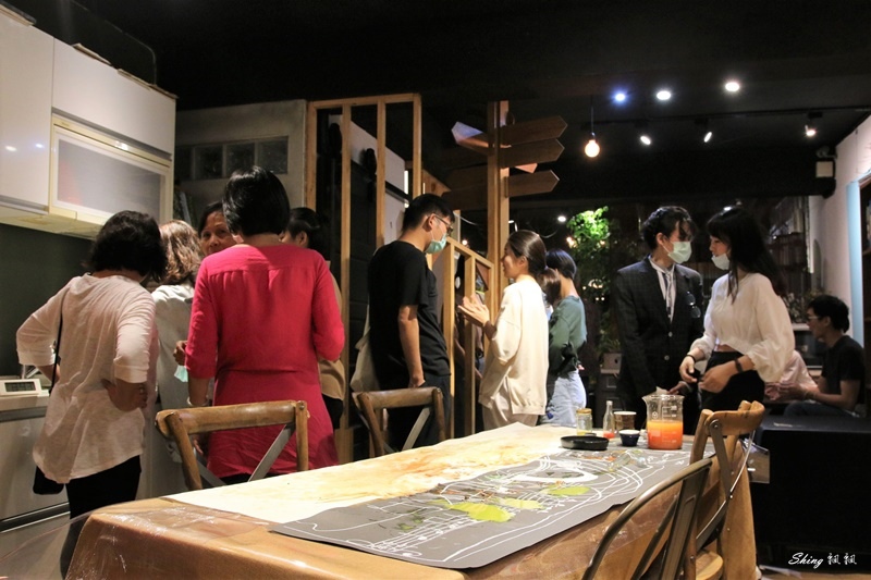 《脆弱一隅》4位表演者,5種空間流動,打破既定印象的0距離互動式演出! @博士生瘋狂日記 《脆弱一隅》4位表演者,5種空間流動,打破既定印象的0距離互動式演出! @博士生瘋狂日記