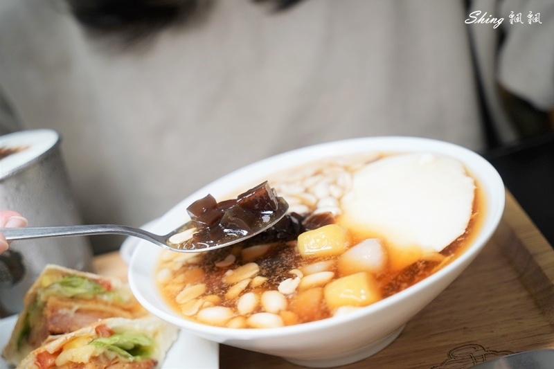 果核豆花鄉-台中在地人帶路吃每日現作手工豆花,極推珍珠控會愛上的方塊珍珠,吃套餐最划算! @博士生瘋狂日記 果核豆花鄉-台中在地人帶路吃每日現作手工豆花,極推珍珠控會愛上的方塊珍珠,吃套餐最划算! @博士生瘋狂日記