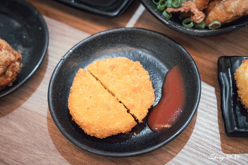 信川屋博多豚骨拉麵-日式濃厚道地湯頭,玫瑰拉麵香氣撲鼻,自製天然彩色拉麵更是吸睛!! @博士生瘋狂日記 信川屋博多豚骨拉麵-日式濃厚道地湯頭,玫瑰拉麵香氣撲鼻,自製天然彩色拉麵更是吸睛!! @博士生瘋狂日記