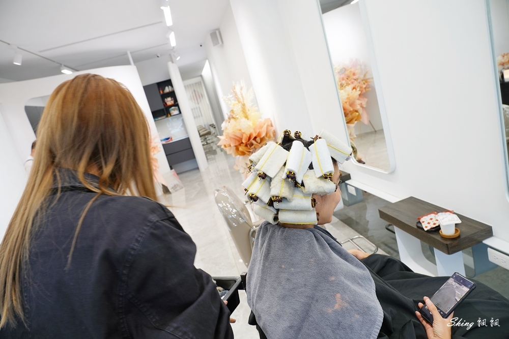 台中豐原髮廊推薦BAKER HAIR SALON-讓細軟髮女子也有空氣感的浪漫大捲的一天 @博士生瘋狂日記 台中豐原髮廊推薦BAKER HAIR SALON-讓細軟髮女子也有空氣感的浪漫大捲的一天 @博士生瘋狂日記