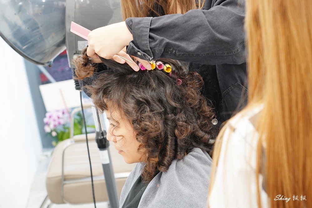 台中豐原髮廊推薦BAKER HAIR SALON-讓細軟髮女子也有空氣感的浪漫大捲的一天 @博士生瘋狂日記 台中豐原髮廊推薦BAKER HAIR SALON-讓細軟髮女子也有空氣感的浪漫大捲的一天 @博士生瘋狂日記