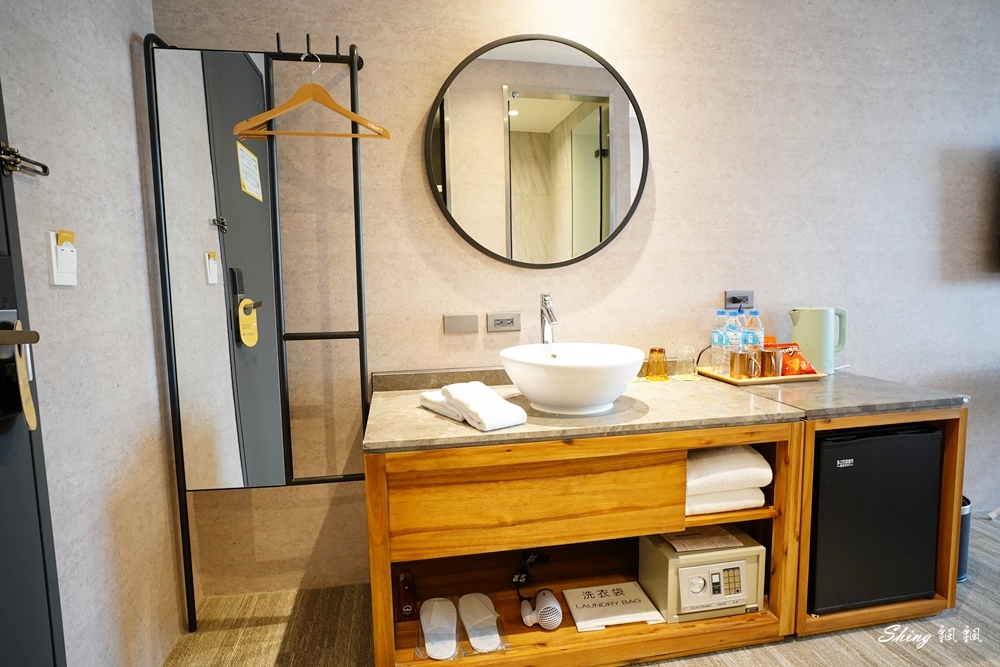 享得道行旅In Joy Hotel -台中逢甲夜市住宿推薦,有美麗超大露臺,外加宵夜不怕餓肚子!! @博士生瘋狂日記 享得道行旅In Joy Hotel -台中逢甲夜市住宿推薦,有美麗超大露臺,外加宵夜不怕餓肚子!! @博士生瘋狂日記