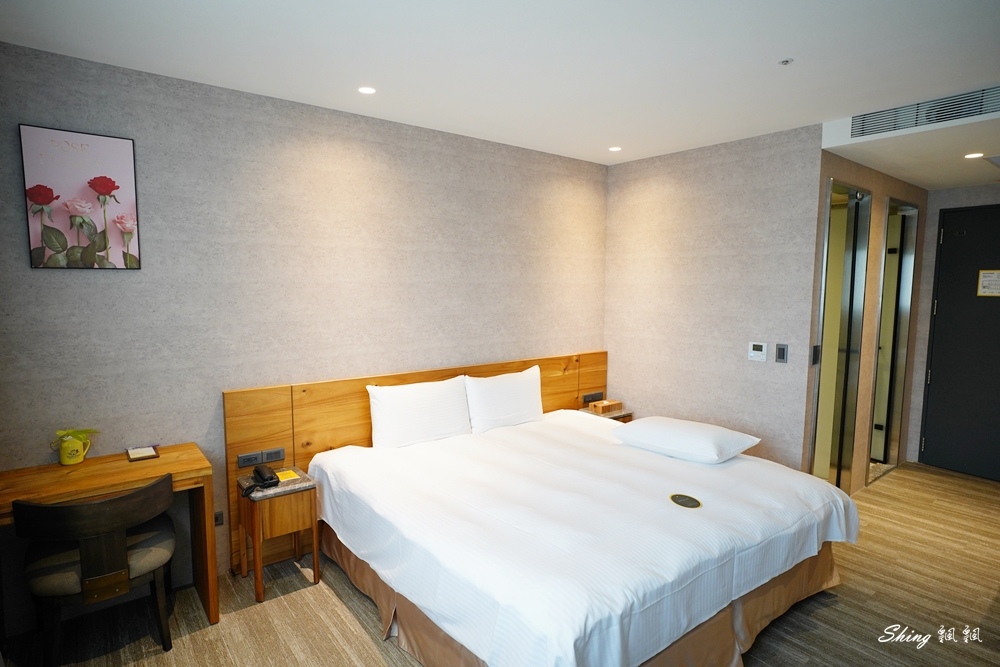 享得道行旅In Joy Hotel -台中逢甲夜市住宿推薦,有美麗超大露臺,外加宵夜不怕餓肚子!! @博士生瘋狂日記 享得道行旅In Joy Hotel -台中逢甲夜市住宿推薦,有美麗超大露臺,外加宵夜不怕餓肚子!! @博士生瘋狂日記