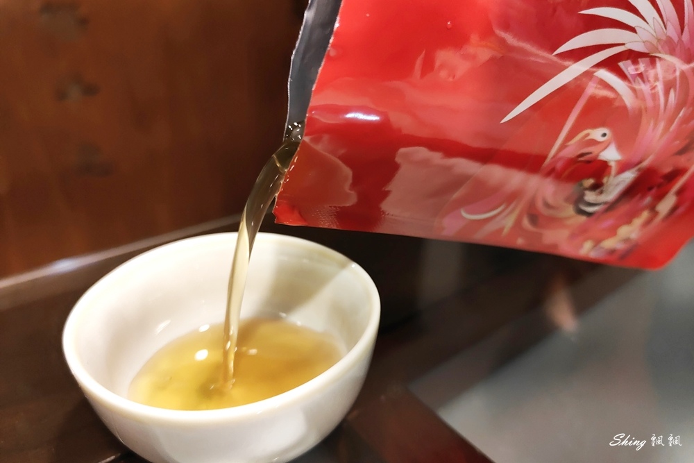 芳茲生技滿是喜月禮盒-中秋送禮滴雞精推薦,送禮送到心坎裡,給在乎的人滿滿元氣!!! @博士生瘋狂日記 芳茲生技滿是喜月禮盒-中秋送禮滴雞精推薦,送禮送到心坎裡,給在乎的人滿滿元氣!!! @博士生瘋狂日記
