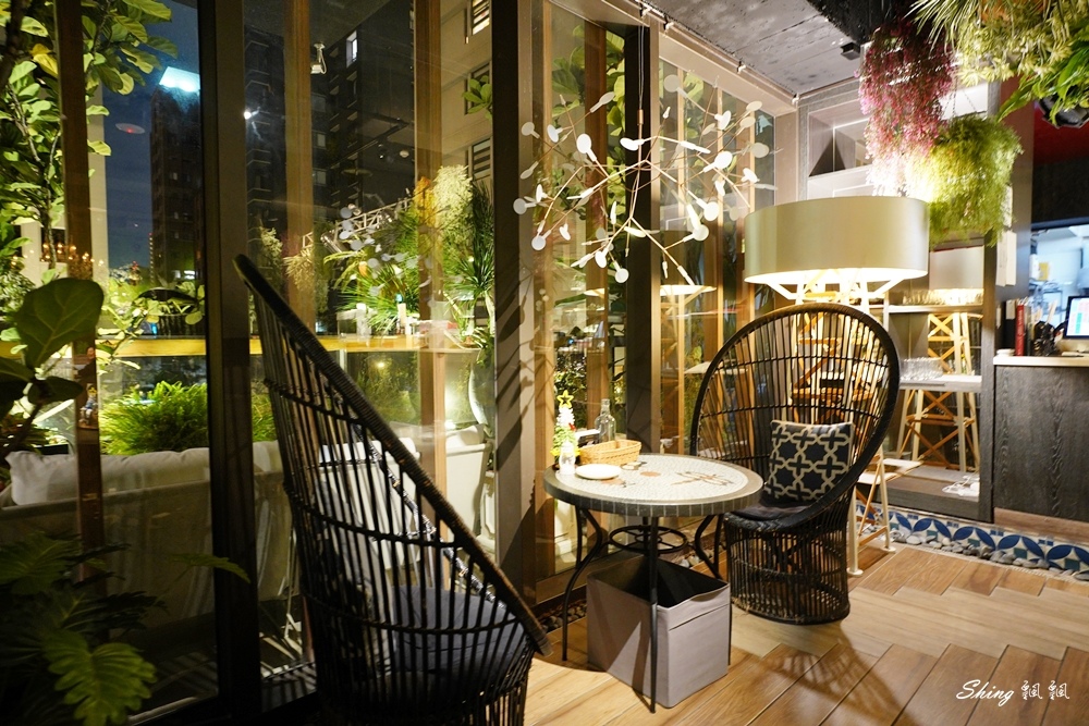 台中全新歐陸料理-DinerChill揫歐陸小料理,異國餐點口味獨特,都會叢林時尚台中七期聚餐餐廳推薦!! @博士生瘋狂日記 台中全新歐陸料理-DinerChill揫歐陸小料理,異國餐點口味獨特,都會叢林時尚台中七期聚餐餐廳推薦!! @博士生瘋狂日記