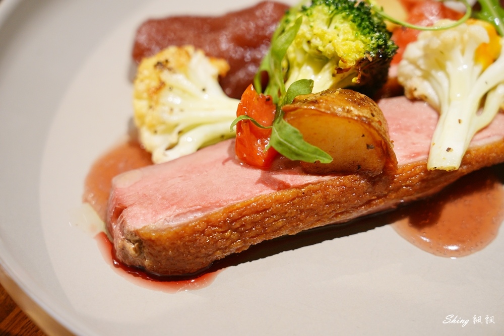 台中全新歐陸料理-DinerChill揫歐陸小料理,異國餐點口味獨特,都會叢林時尚台中七期聚餐餐廳推薦!! @博士生瘋狂日記 台中全新歐陸料理-DinerChill揫歐陸小料理,異國餐點口味獨特,都會叢林時尚台中七期聚餐餐廳推薦!! @博士生瘋狂日記