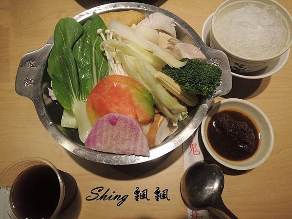 [台北] 一百萬辣度的挑戰”鬼椒一番鍋” @博士生瘋狂日記