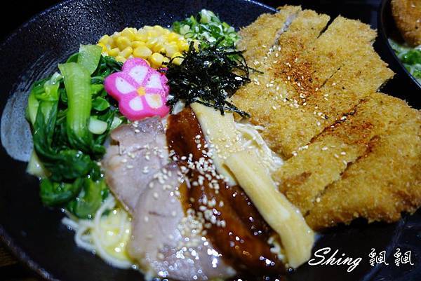 [台中] 高功手做麵食-SOGO商圈平價大份量巷弄拉麵 @博士生瘋狂日記