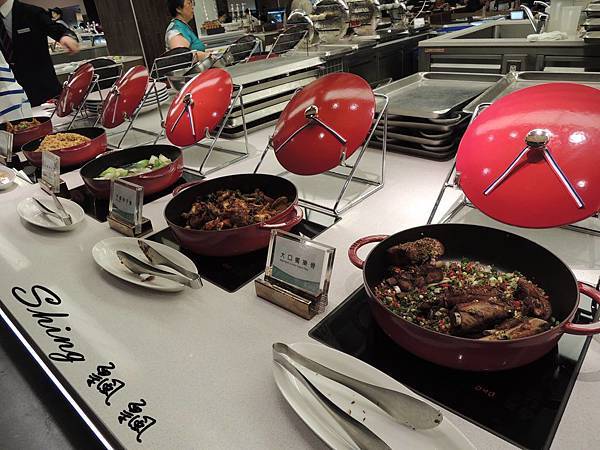 [台北] 饗食天堂大直店-秋季螃蟹經典料理超強CP值buffet @博士生瘋狂日記