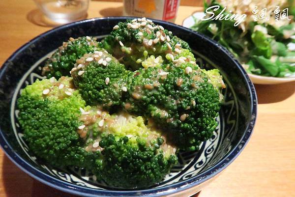 [台中] 有喜屋Ukiya-台中日式煎餃擔當居酒屋，咬一口脆皮起司煎餃，享受日本下班後的日式好料 @博士生瘋狂日記