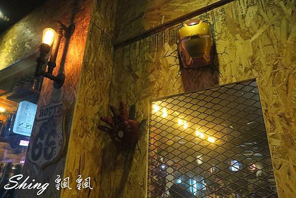 [台中] 薩克森比利時小酒館再訪-逢甲夜市深夜氣氛極佳放鬆小酌秘密基地 @博士生瘋狂日記