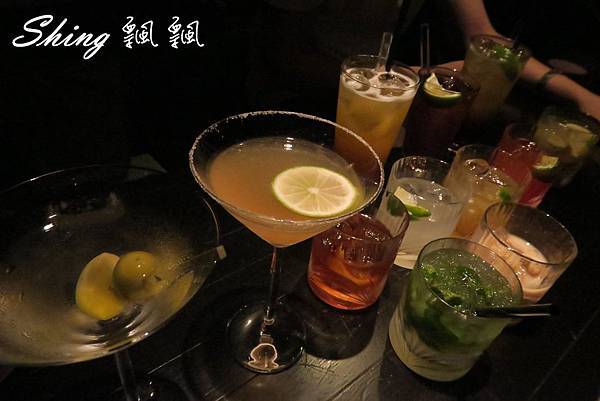 [台北] 信義區君悅酒店ZIGA ZAGA義大利餐廳夜晚LIVE BAND酒精暢飲 @博士生瘋狂日記