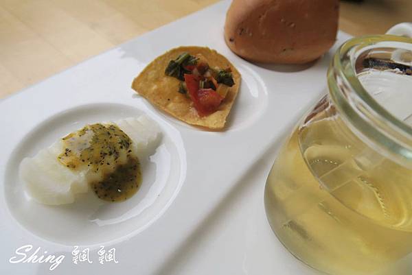 [台中] White Kitchen 懷特廚房-有英國唐寧茶相伴的精緻素食異國料理 @博士生瘋狂日記