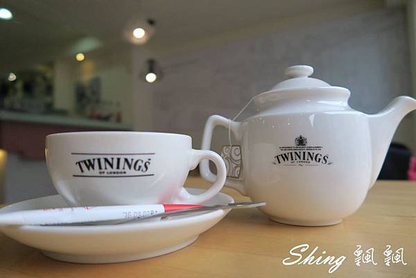 [台中] White Kitchen 懷特廚房-有英國唐寧茶相伴的精緻素食異國料理 @博士生瘋狂日記