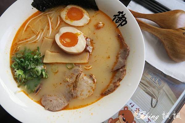 [台中] 御麵屋-九州風味屋台拉麵 @博士生瘋狂日記