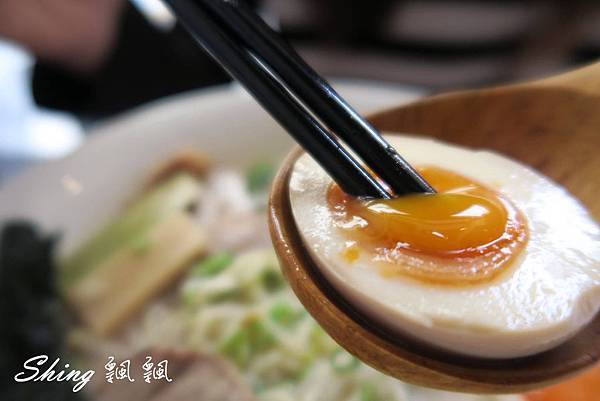 [台中] 御麵屋-九州風味屋台拉麵 @博士生瘋狂日記