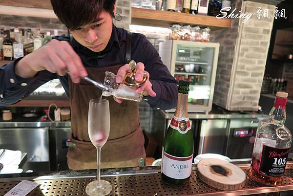 [台北] 東區神秘吸血鬼地窖Closet Restaurant & Bar-給你味蕾驚奇的跳躍新鮮感 @博士生瘋狂日記